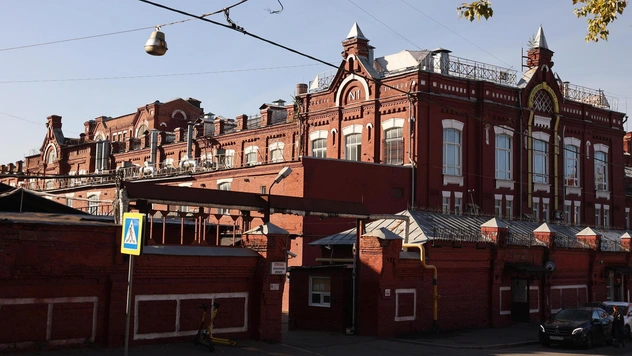 Архитектурные прогулки по Москве: гид по Лефортово