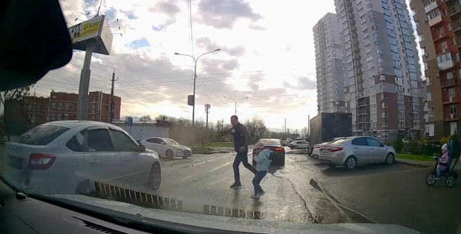 Сантиметры отделяли от непоправимого | Источник: «ЖК Колизей Волгоград» / Vk.com