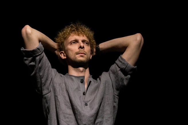 Иван Гущин переехал в Иркутск из Барнаула в 2009 году | Источник: Dramteatr.ru