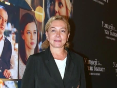 63-летняя Арина Шарапова: «Сказали, я выгляжу на 35. Если без шуток, то это генетика»