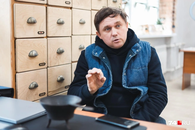 Алексей погружался в тонкости русской кухни, чтобы создать правильную печь | Источник: Наталья Лапцевич