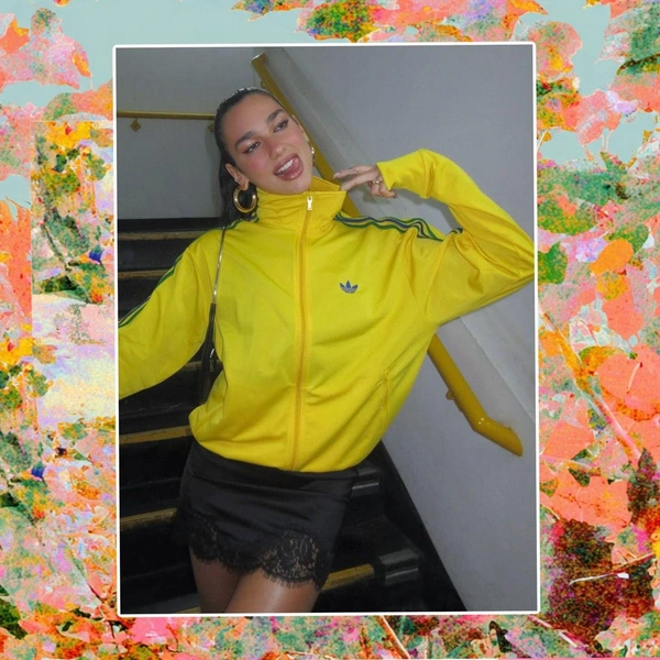 Сияющий макияж со стрелками: как повторить яркий образ Дуа Липы на зиму 2025/26 | Источник: theGirl