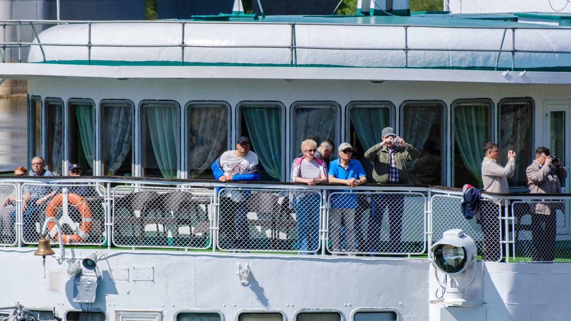 «С таким же успехом можно „Аврору“ пустить в плавание»: уфимцы — о 64-летних теплоходах, которые прошли по Белой