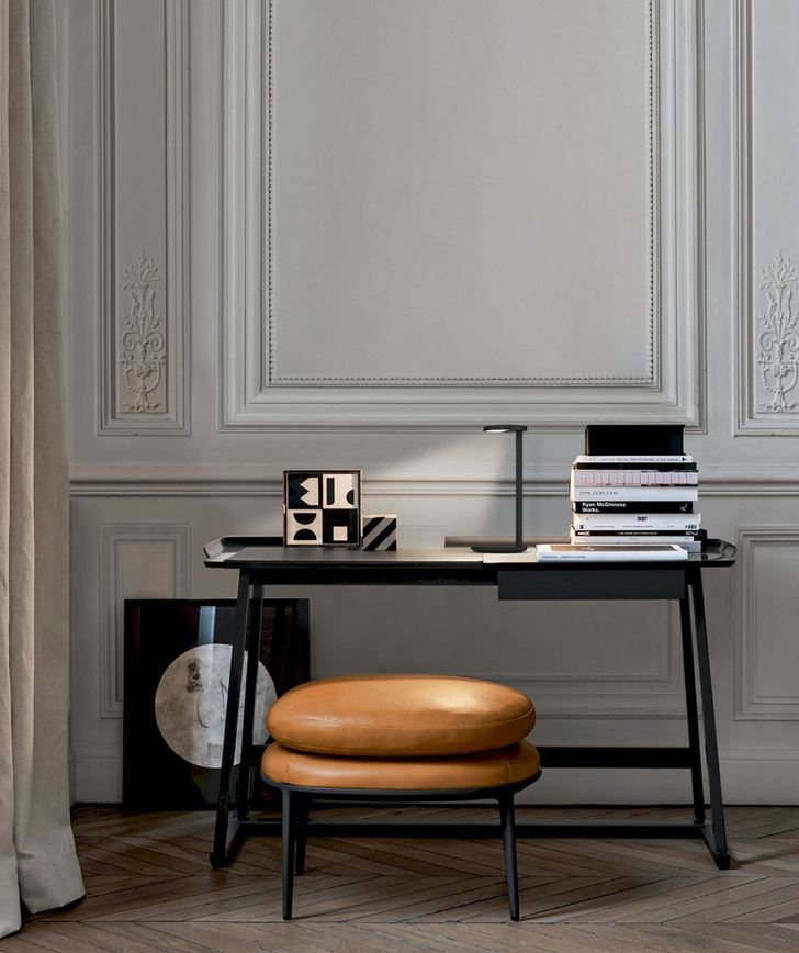 Настольная лампа Oblique по дизайну Винсента ван Дуйсена