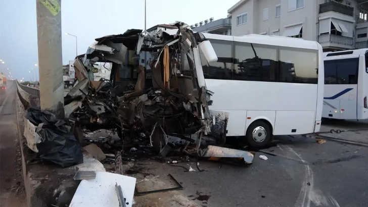 Есть погибший: в Турции разбился автобус с туристами из России и Белоруссии