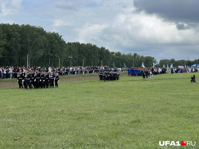 Кадеты прошли строем | Источник: Андрей Бирюков / UFA1.RU