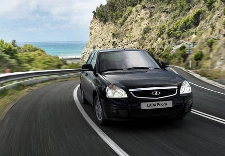«АвтоВАЗ» начал поставки ультрабюджетной Lada Priora | ya62.ru