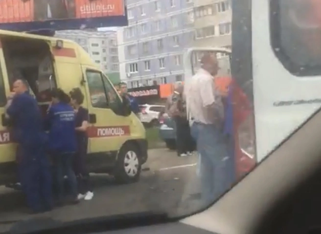 В полиции рассказали о последствиях массового ДТП с участием «скорой» в центре Рязани | ya62.ru