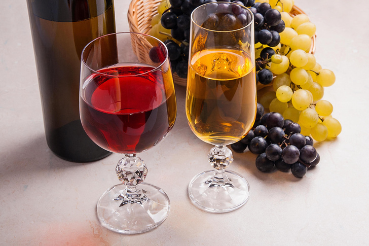 Правда ли, что зимой нужно пить красные, а летом белые вина?