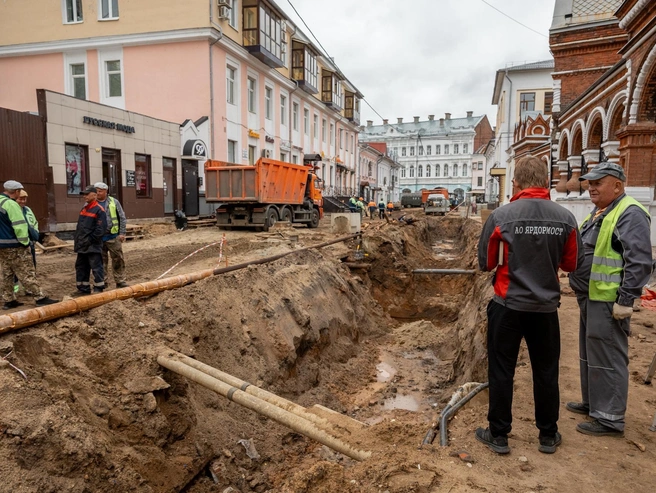 Сотрудники подрядной организации «Ярдормост» на объекте | Источник: Александр Куренной / 76.RU