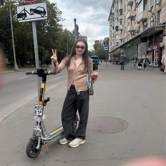 Актриса опубликовала снимок нарушительницы | Источник: Екатерина Шпица / Vk.com