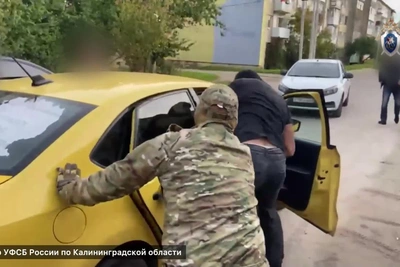 Черняховец обвинен в вымогательстве сигарет и выручки