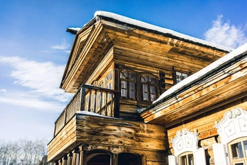 Дом богатый и просторный | Источник: Алина Ринчино / «ИрСити»