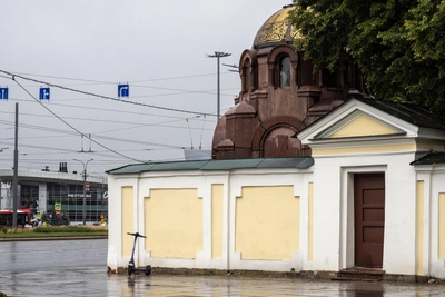 Вход в метро «Площадь Александра Невского 1» ограничат