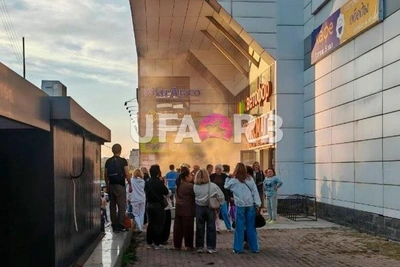 Пожар в ТЦ Уфы: спасли 30 человек, 18 детей