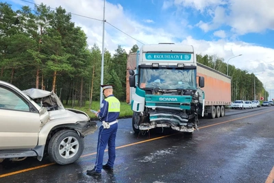 Погиб водитель Toyota при столкновении с фурой под Богдановичем