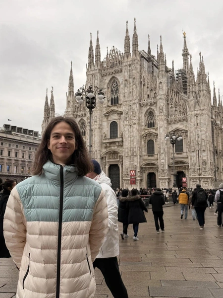 Петр Гуменник | www.starhit.ru