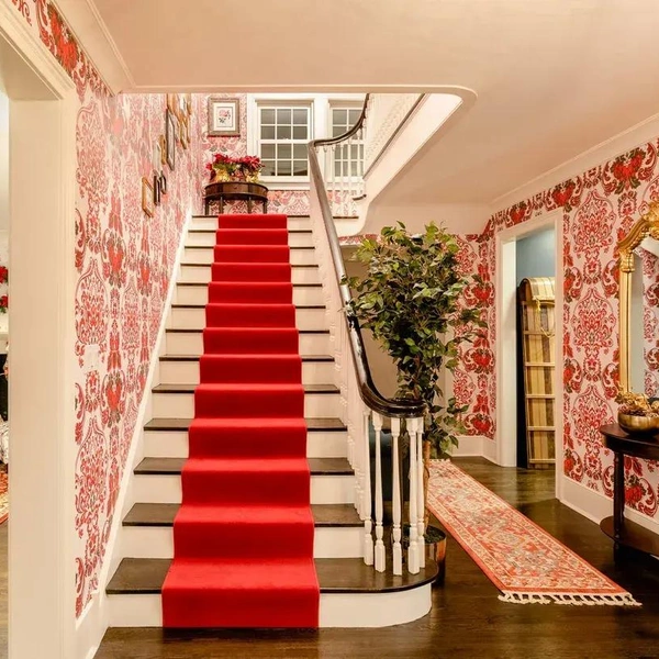 Тайны особняка из «Один дома»: почему съемки проходили в школе и при чем здесь «Друзья» Тайны особняка из «Один дома»: почему съемки проходили в школе и при чем здесь «Друзья»