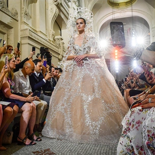 Во-первых, это красиво: за что публика любит Elie Saab