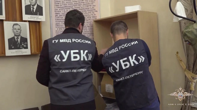 В Петербурге раскрыли аферу с отправкой контрактников в зону СВО. Потерпевших более сорока, ущерб может превысить 80 млн | Источник: официальный представитель МВД России Ирина Волк