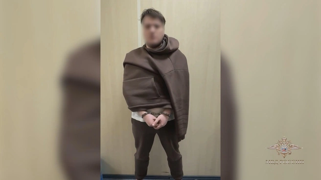 В Петербурге задержали дамского угодника, который знакомился с девушками и выпрашивал у них деньги | Источник: Ирина Волк / Telegram