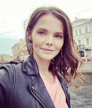 Тысяча чертей! Голая Елизавета Боярская снялась в сериале «Цикады»: фото идеальной дочки Д’Артаньяна