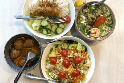 Vietnamese Cafes Conquer Novosibirsk: Seven Popular Eateries