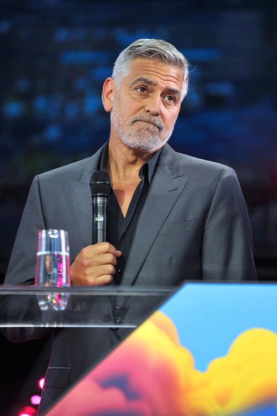 Джордж Клуни продает виллу на озере Комо за 100 миллионов долларов из-за прихоти Амаль