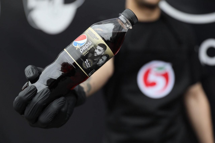Черный эксклюзив: Тимати рассказал, кто станет лицом рекламной акции PepsiCo и «Пятёрочка»
