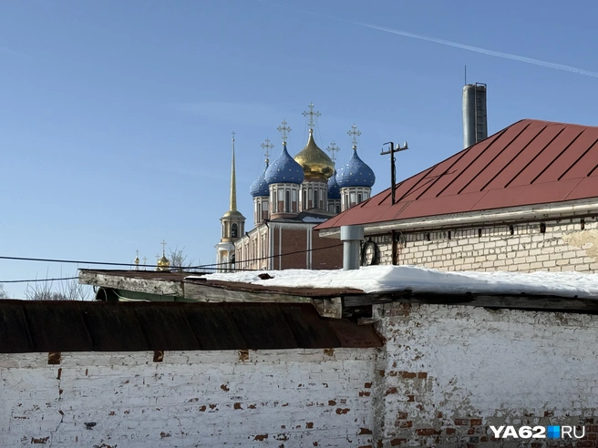 В Рязань пришло весеннее тепло и город освобождается от снежного плена | Источник: Сергей Петунин / YA62.RU