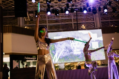 В Екатеринбурге прошел ночной забег по коридорам ТЦ «Мега»