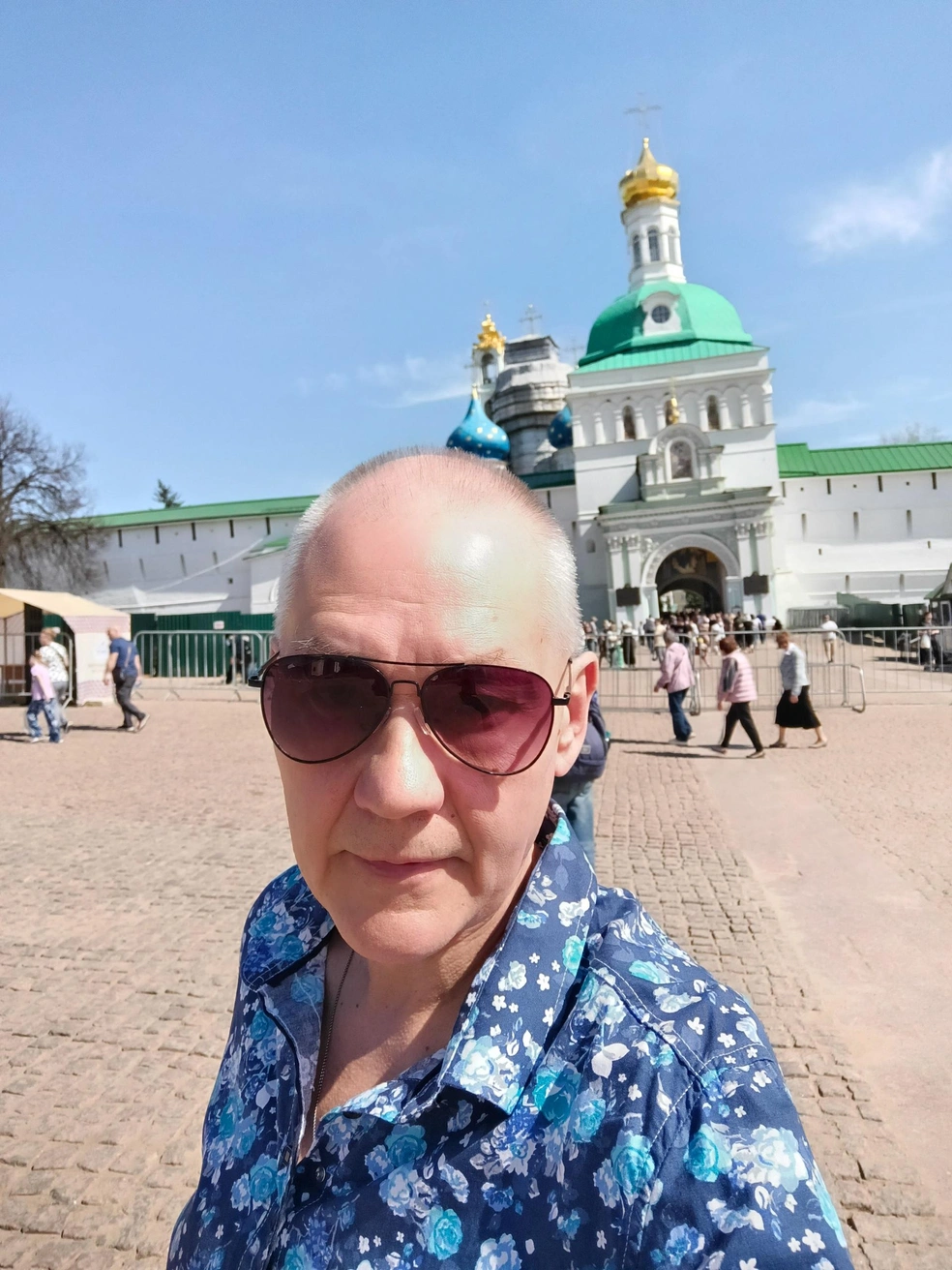 Как «парень с завода» стал главным двойником Аллы Пугачевой? Благодаря случайности и таланту | Источник: Алексей Золотов / Vk.com