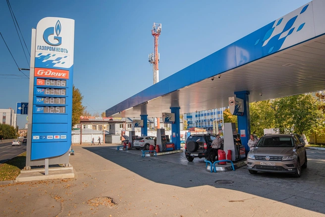 Связь с «Газпромом» подчеркивает зажигалка на логотипе | Источник: Тимофей Калмаков / 59.RU