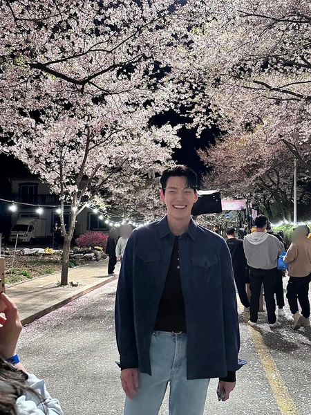 Источник: @____kimwoobin