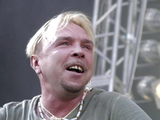 Гарик Сукачев сделал «комплимент» жене: «Таким гадким утенком была, совсем гадким»