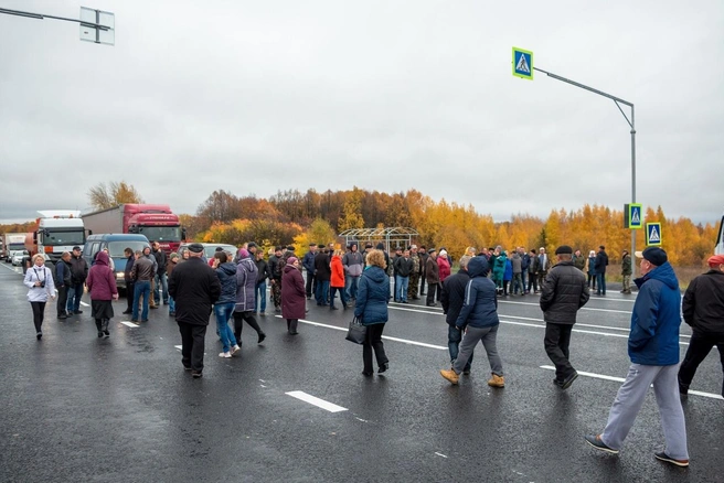 Местные жители перекрыли трассу федерального значения | www.nn.ru