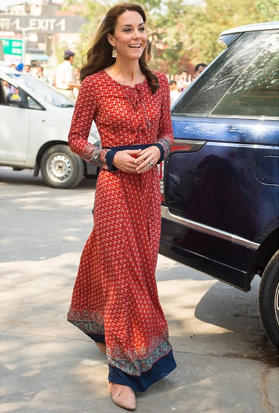 Визит в цент помощи беспризорникам и прогулка по трущобам, Нью Дели