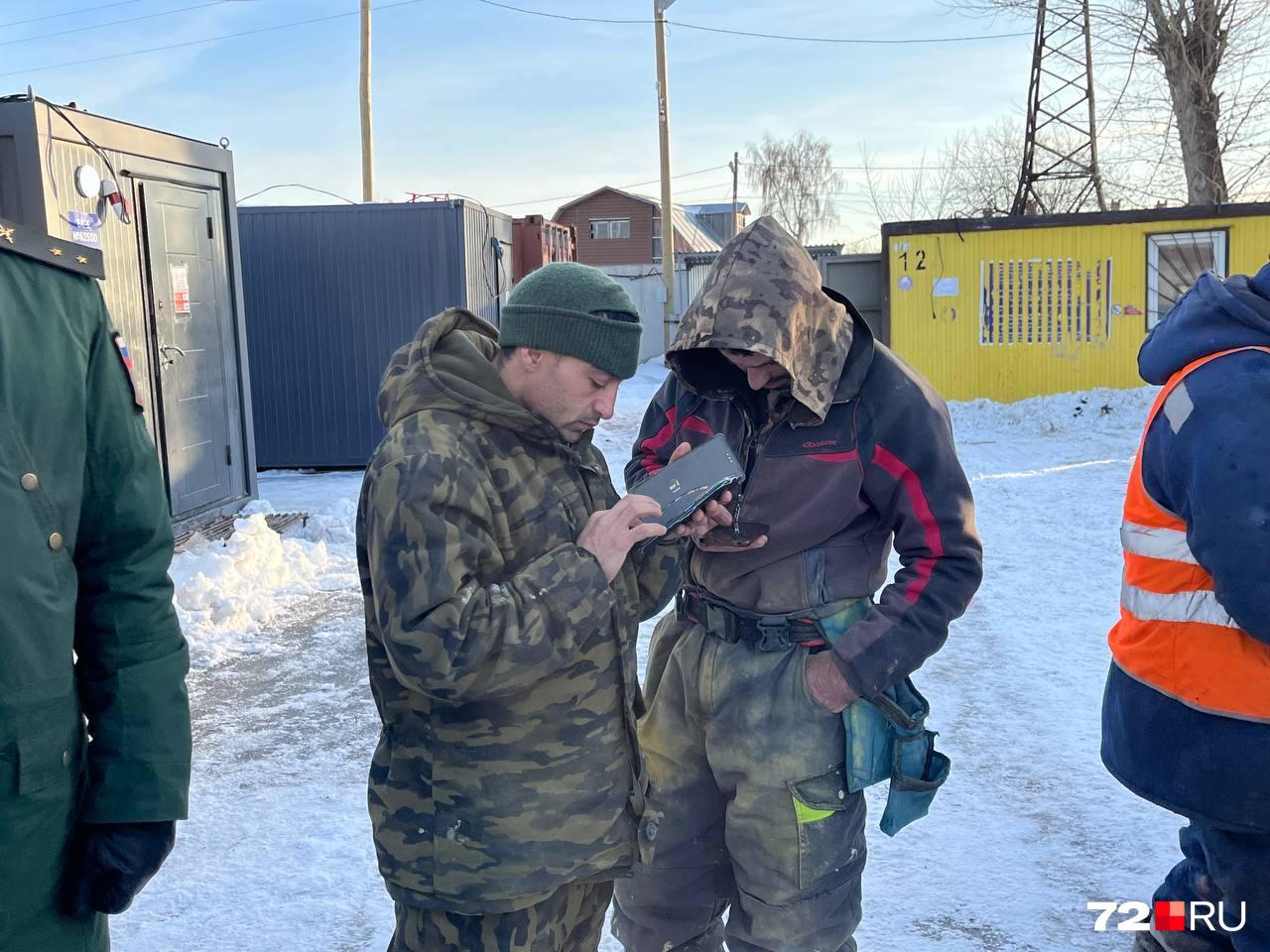 С рынков и из кафе — в военкомат. Силовики в Тюмени ищут уклонистов среди мигрантов