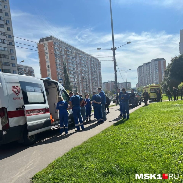 Около парка работают медики | Источник: читательница MSK1.RU