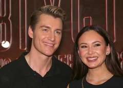 «Наша дочь»: Алексей Воробьев полностью принял роль отца для дочери Аиды Гарифуллиной и устраивает с ней домашние концерты