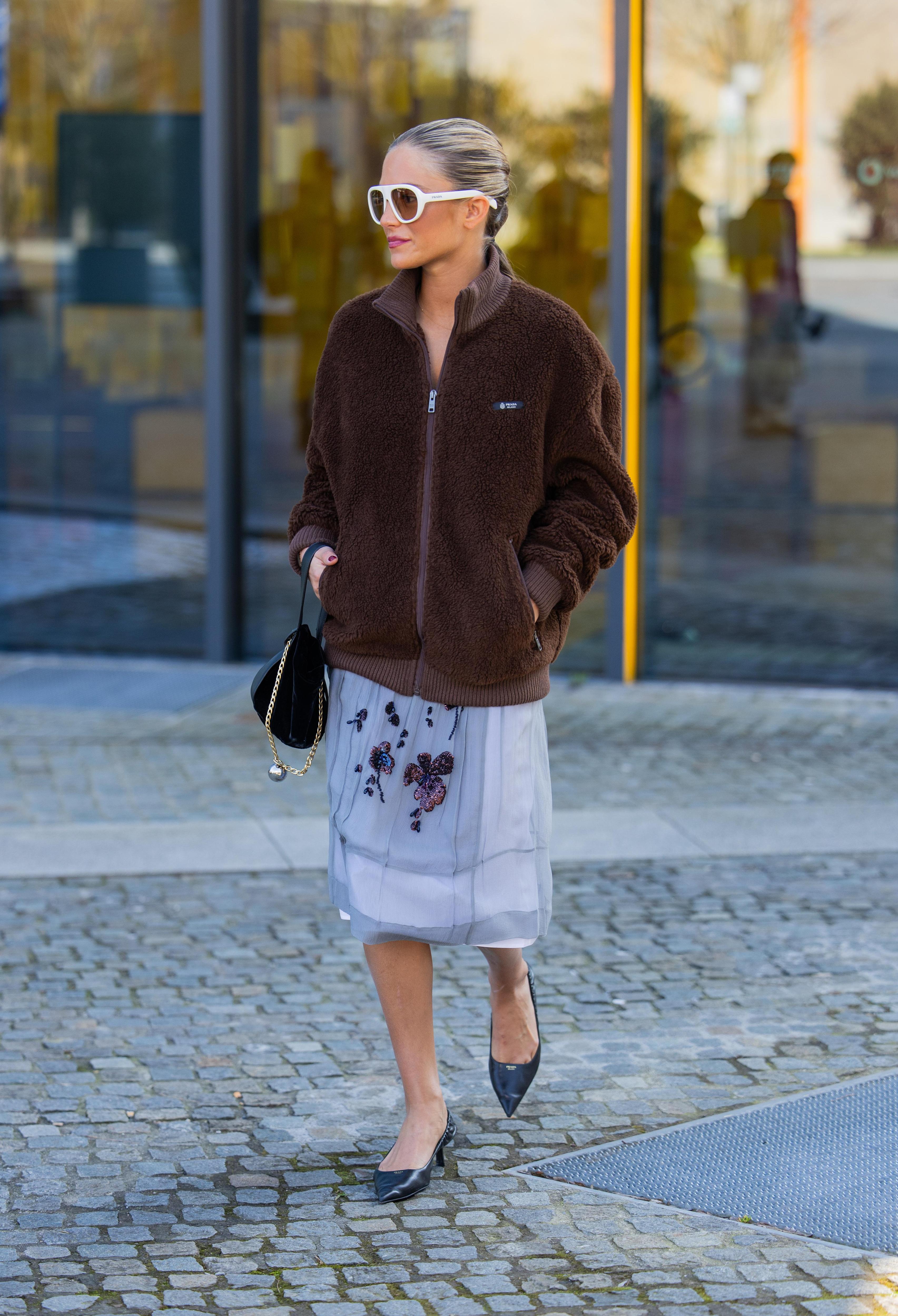 Худи и бомберы уже не актуальны — одна модная альтернатива