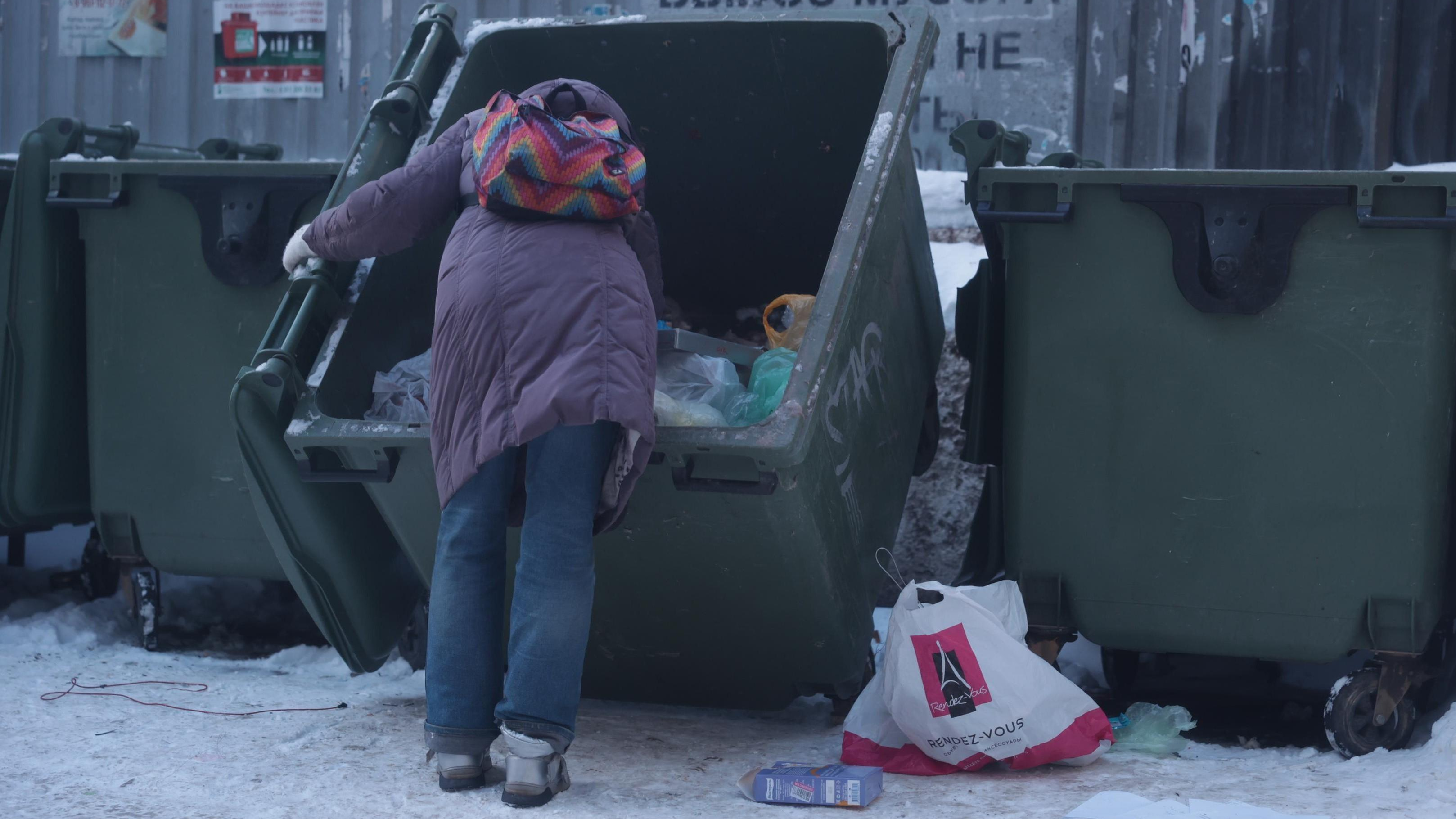 В Челябинской области в мусорном контейнере обнаружили мертвого ребенка