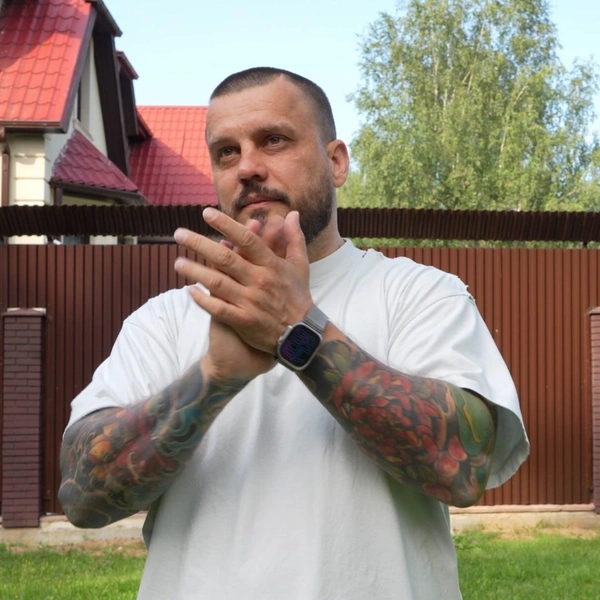 Максим Антонов