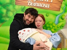 Алибасов о клинике, где его жена ослепла после родов: «Главврач сказала: „Ой, уже ничего не сделать“. Попахивает жареным!»