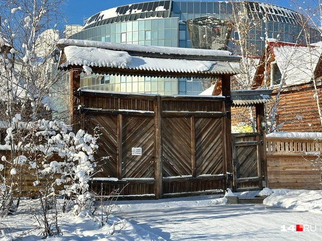 Стилизованные заборы | Источник: Илья Константинов / 14.RU