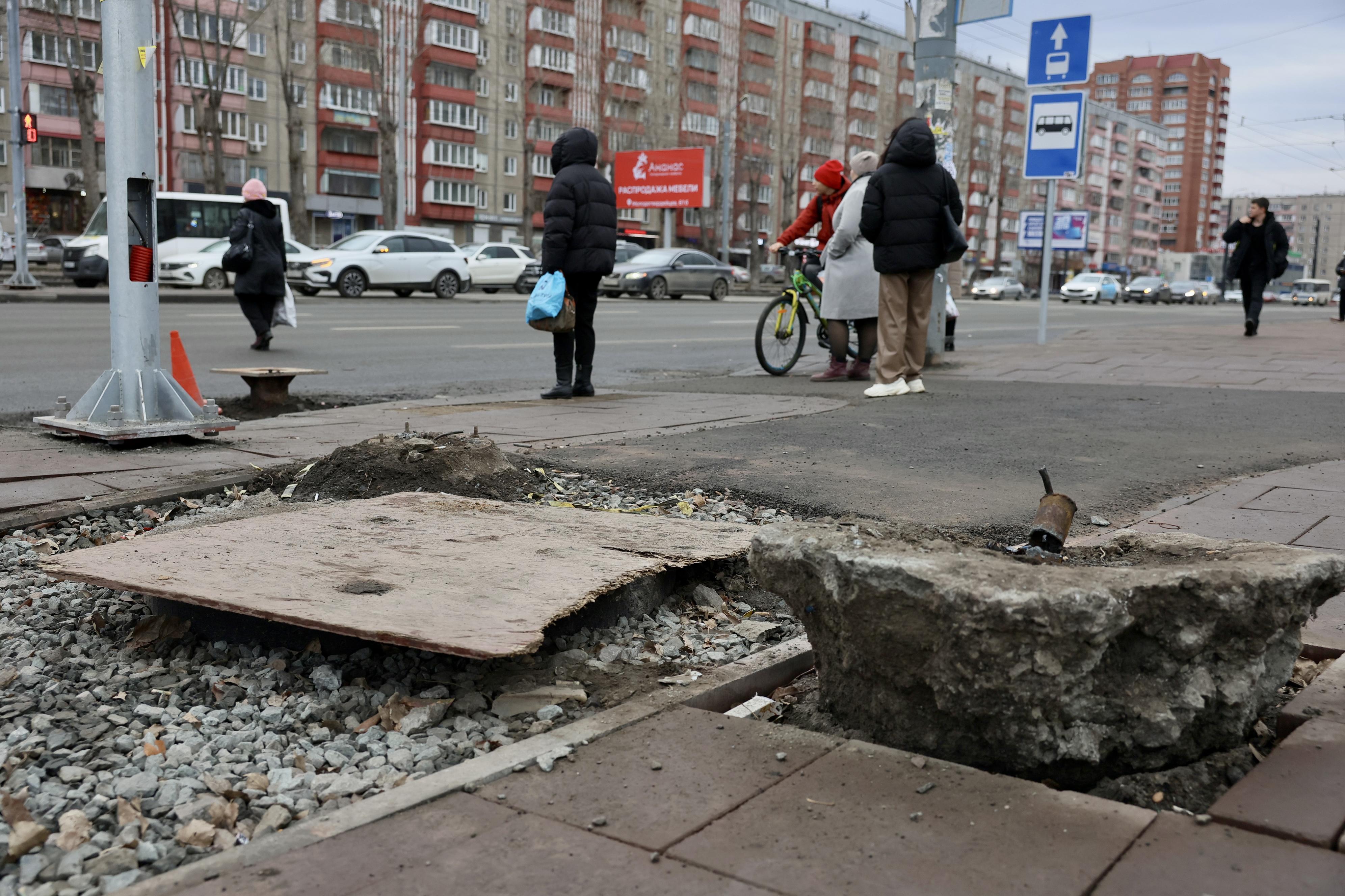 Мэр Челябинска высказался о ремонте на Братьев Кашириных и объяснил, почему с подрядчиком не расторгнут контракт