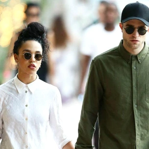 Роберт Паттинсон подарил кольцо FKA Twigs: скоро свадьба?