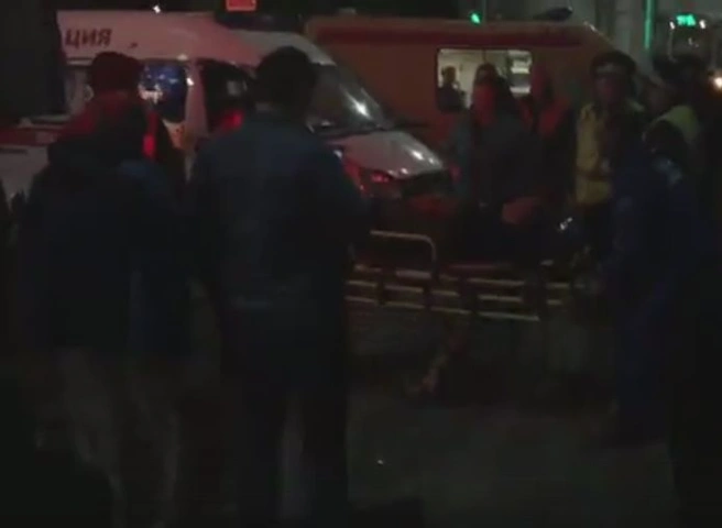 Опубликовано видео с места ДТП на углу Ленина и Соборной | ya62.ru