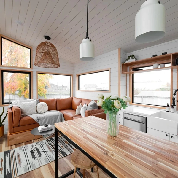 Если выпало в Империи родиться: оцените просторный дом-прицеп для жизни у моря