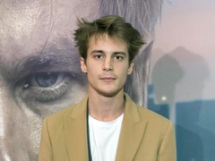 Изменял Панфиловой и замутил с еще замужней Пожарской? Путь к семейному счастью Ивана Янковского